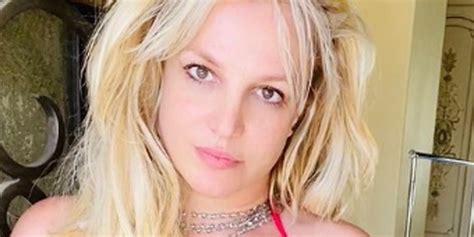 britney spears boobs|Britney Spears Shows Off Bikini Body, Goes Topless on